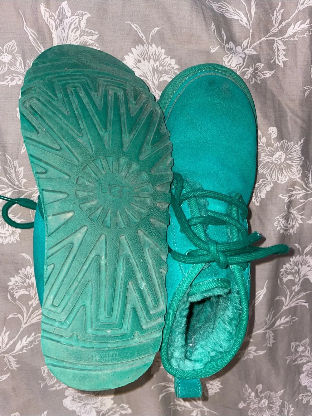 UGG green Lace-Up womens Boots sz 6